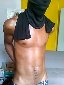 Snapshot of 876tom chatting on March 15, 6:25 pm 876tom online show from March 15, 6:25 pm