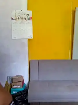 Snapshot of 876tom chatting on April 10, 6:12 pm 876tom online show from April 10, 6:12 pm