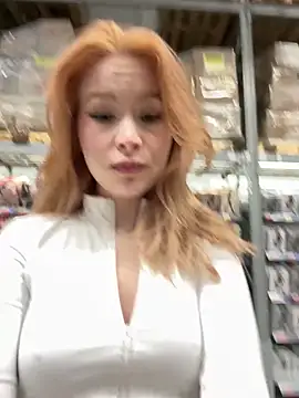 Snapshot of Eliiizaaa chatting on November 15, 9:11 pm Eliiizaaa online show from November 15, 9:11 pm