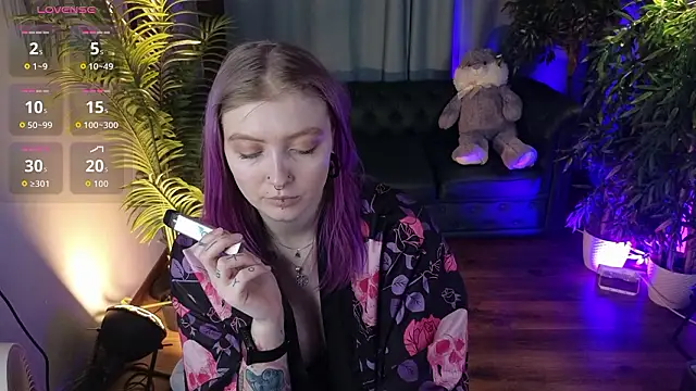 Kiki shay online show from February 6, 9:29 pm