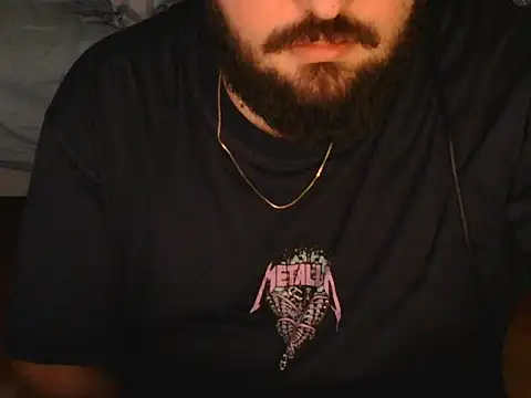 Snapshot of moneyman_11 chatting on June 4, 10:05 pm moneyman 11 online show from June 4, 10:05 pm