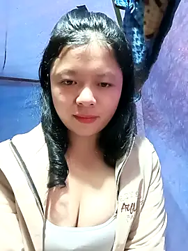 lisa-bae00 online show from November 24, 12:32 am