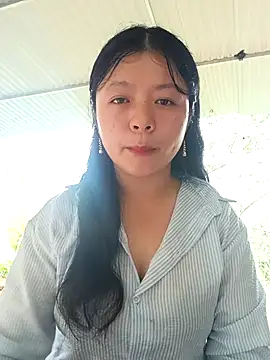lisa-bae00 online show from June 19, 3:00 am