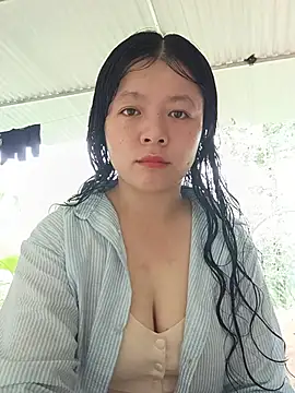 lisa-bae00 online show from July 17, 2:29 am