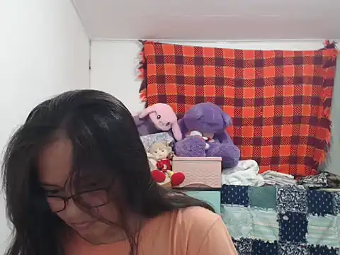 Snapshot of Kinkybela2025 chatting on October 28, 2:20 pm Kinkybela2025 online show from October 28, 2:20 pm