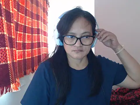 Snapshot of Kinkybela2025 chatting on May 15, 11:34 pm Kinkybela2025 online show from May 15, 11:34 pm
