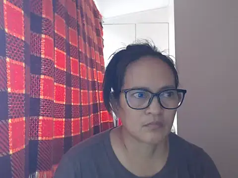 Snapshot of Kinkybela2025 chatting on June 8, 1:28 am Kinkybela2025 online show from June 8, 1:28 am