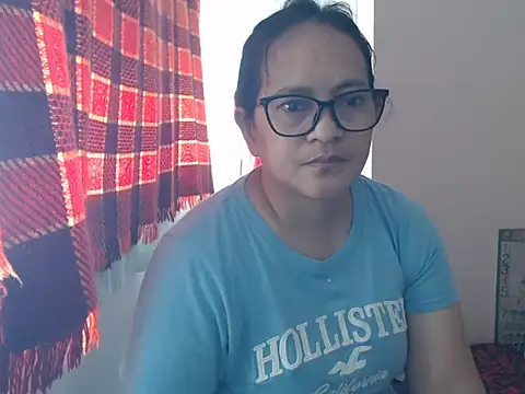 Snapshot of Kinkybela2025 chatting on June 11, 12:32 am Kinkybela2025 online show from June 11, 12:32 am