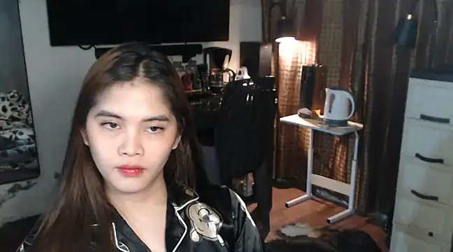 SeductiveTsDoll online show from March 19, 5:52 am