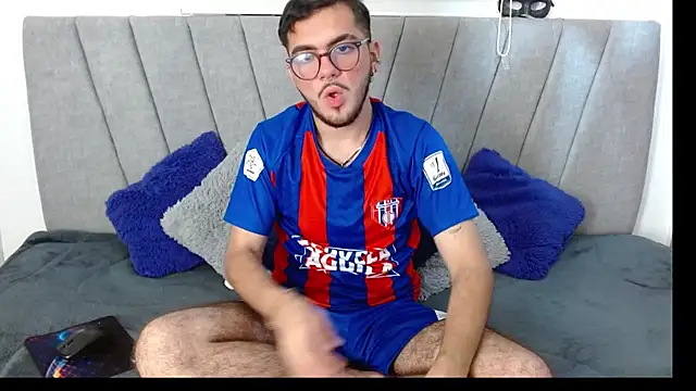 Zac Golden online show from November 14, 2:21 am