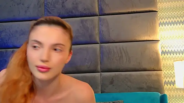 LaraSynn online show from March 2, 5:08 am