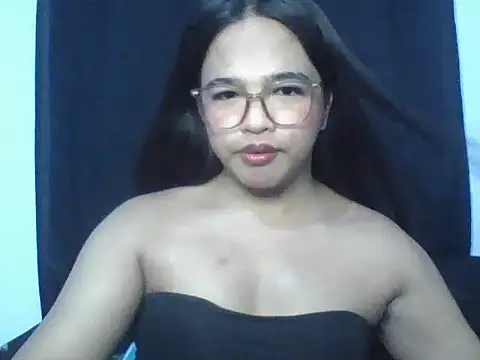 Snapshot of jelai_evans chatting on June 22, 3:20 pm jelai evans online show from June 22, 3:20 pm