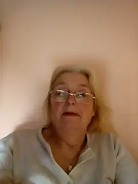 AmyLove353 online show from January 31, 9:35 pm