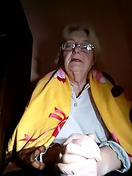 AmyLove353 online show from February 4, 3:34 am