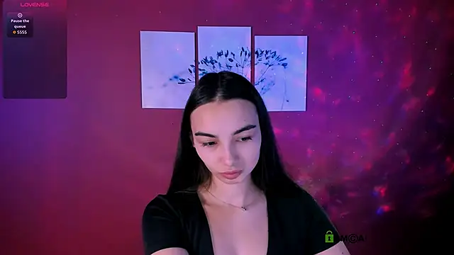 kira light   online show from November 18, 7:29 pm