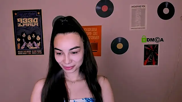 kira light   online show from November 21, 7:45 pm