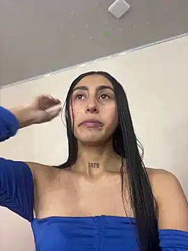 Violeet-Smith online show from October 31, 7:59 pm