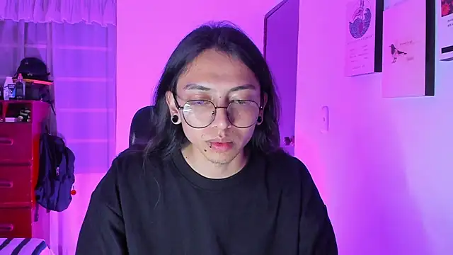 Snapshot of _Astrea_ chatting on February 26, 12:31 am Astrea online show from February 26, 12:31 am