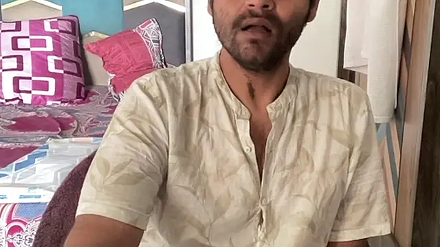 MakeMeAwareAah online show from October 25, 4:31 am