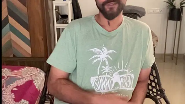 MakeMeAwareAah online show from January 8, 5:54 am