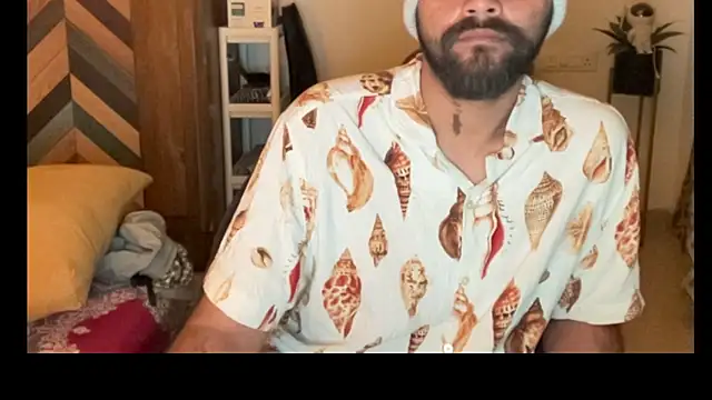 MakeMeAwareAah online show from January 8, 5:59 pm