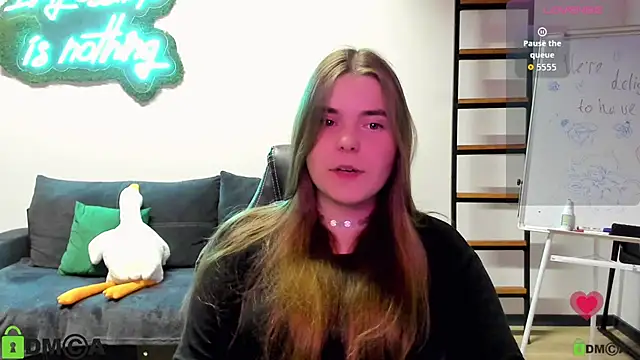 MiraaBloom online show from November 11, 2:06 pm