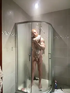 Snapshot of Ginge2002 chatting on November 11, 4:18 pm Ginge2002 online show from November 11, 4:18 pm