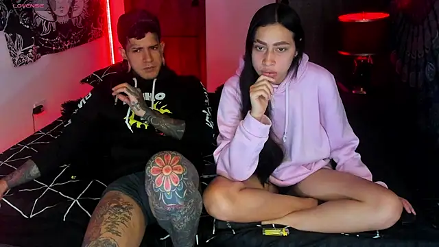 Snapshot of cleoo_jhonny chatting on November 19, 4:56 am cleoo jhonny online show from November 19, 4:56 am