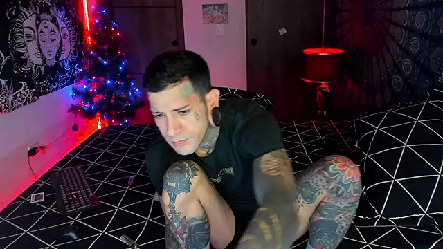 Snapshot of cleoo_jhonny chatting on January 9, 1:19 am cleoo jhonny online show from January 9, 1:19 am