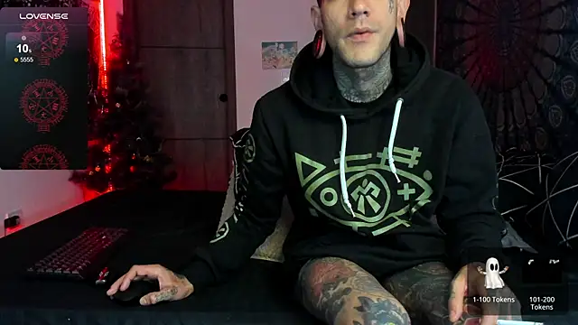 Snapshot of cleoo_jhonny chatting on January 12, 10:31 am cleoo jhonny online show from January 12, 10:31 am