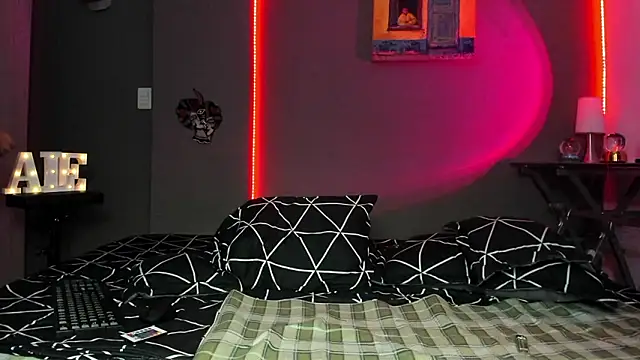 cleoo jhonny online show from March 4, 3:12 am