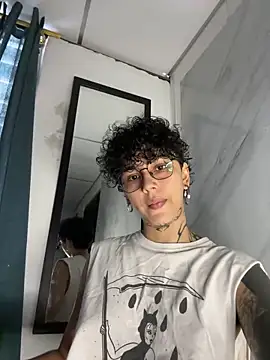 Abby Evanns1 online show from April 4, 2:25 pm