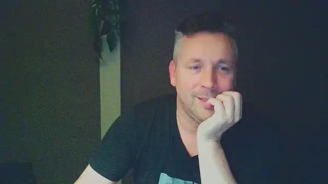 Woody Longbong online show from November 12, 5:35 pm