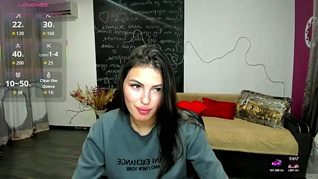 Snapshot of KittyShenson chatting on July 15, 5:40 pm KittyShenson online show from July 15, 5:40 pm