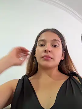 Talia Bonet online show from April 16, 4:30 pm