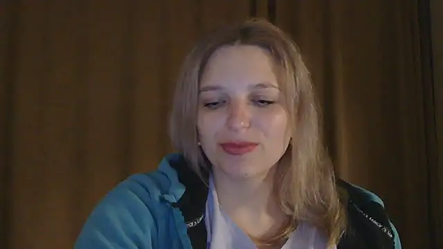 Snapshot of ElisSky301 chatting on April 30, 7:53 pm ElisSky301 online show from April 30, 7:53 pm
