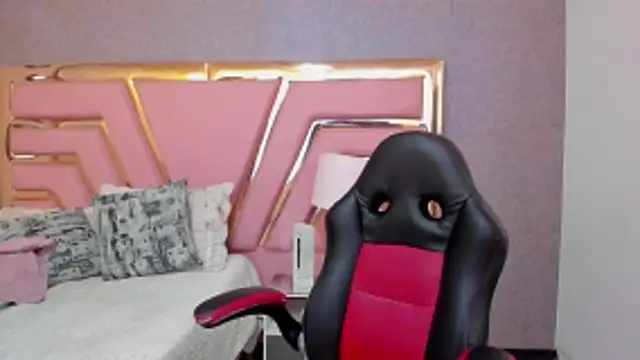 Britanny-Jhonsons online show from December 20, 1:45 am