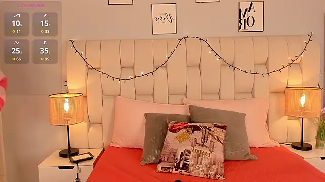 ameliebelle  online show from December 3, 12:25 pm