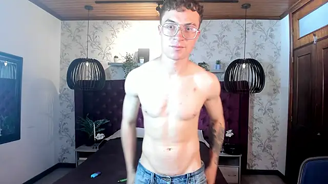 Lil James online show from April 16, 8:09 pm