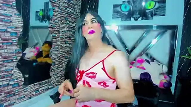 Jennfer Winson online show from November 29, 7:28 pm