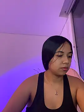 aly nicols online show from December 2, 1:55 am