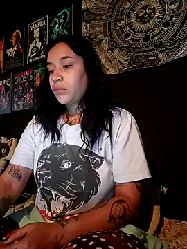 Isis Bathory online show from November 20, 2:06 pm