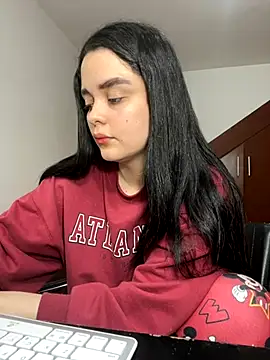 Selena Roa online show from November 2, 12:35 am