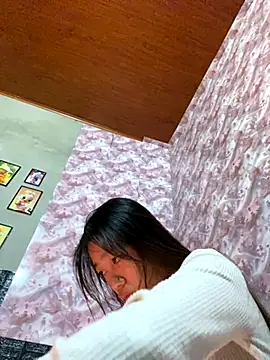 kitty-20x online show from November 24, 10:20 pm