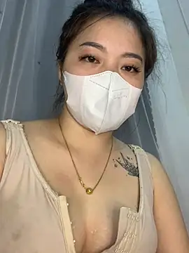 Snapshot of helo-kitty chatting on January 17, 2:22 pm helo-kitty online show from January 17, 2:22 pm