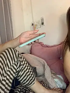 Snapshot of helo-kitty chatting on February 3, 2:44 pm helo-kitty online show from February 3, 2:44 pm