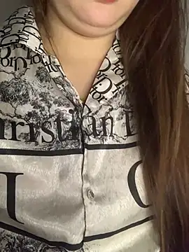 Snapshot of helo-kitty chatting on February 19, 1:29 pm helo-kitty online show from February 19, 1:29 pm