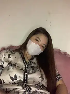 Snapshot of helo-kitty chatting on February 23, 3:53 pm helo-kitty online show from February 23, 3:53 pm