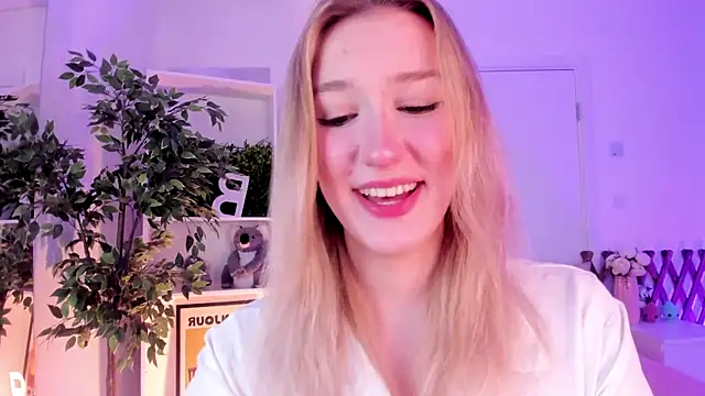 Snapshot of Synrix chatting on February 12, 7:25 am Synrix online show from February 12, 7:25 am