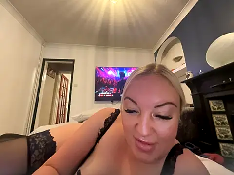 Jenna-LeeXX online show from November 10, 10:25 am